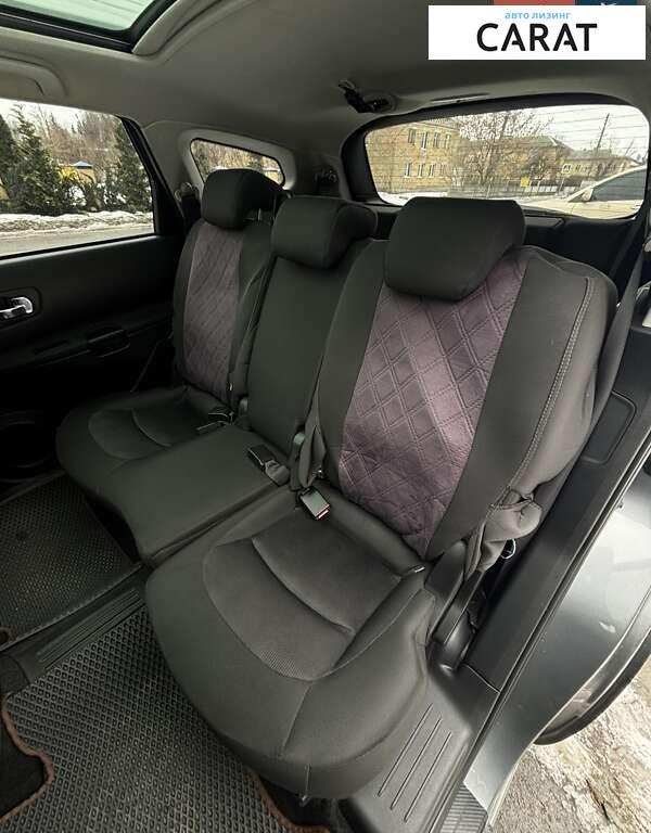 Nissan Qashqai+2 2012