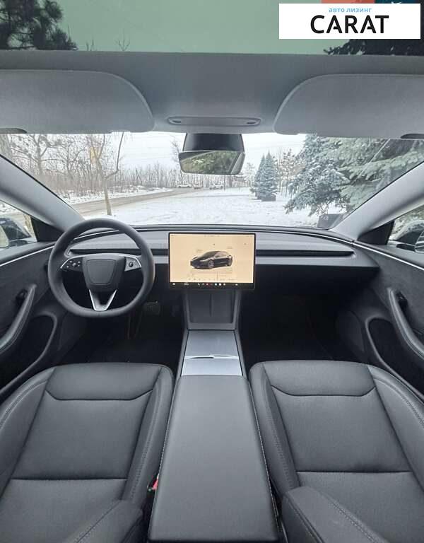 Tesla Model 3 2024