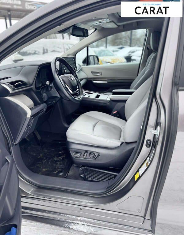 Toyota Sienna 2022