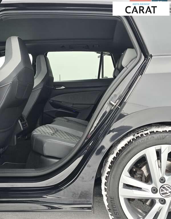 Volkswagen Golf 2021