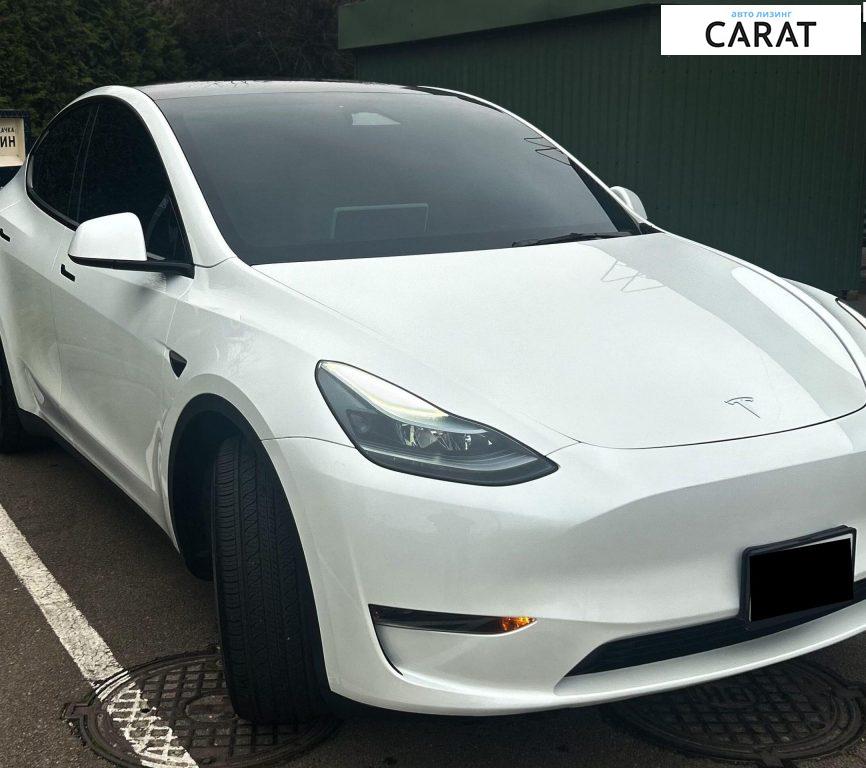 Tesla Model Y 2025