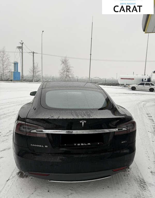 Tesla Model S 2015