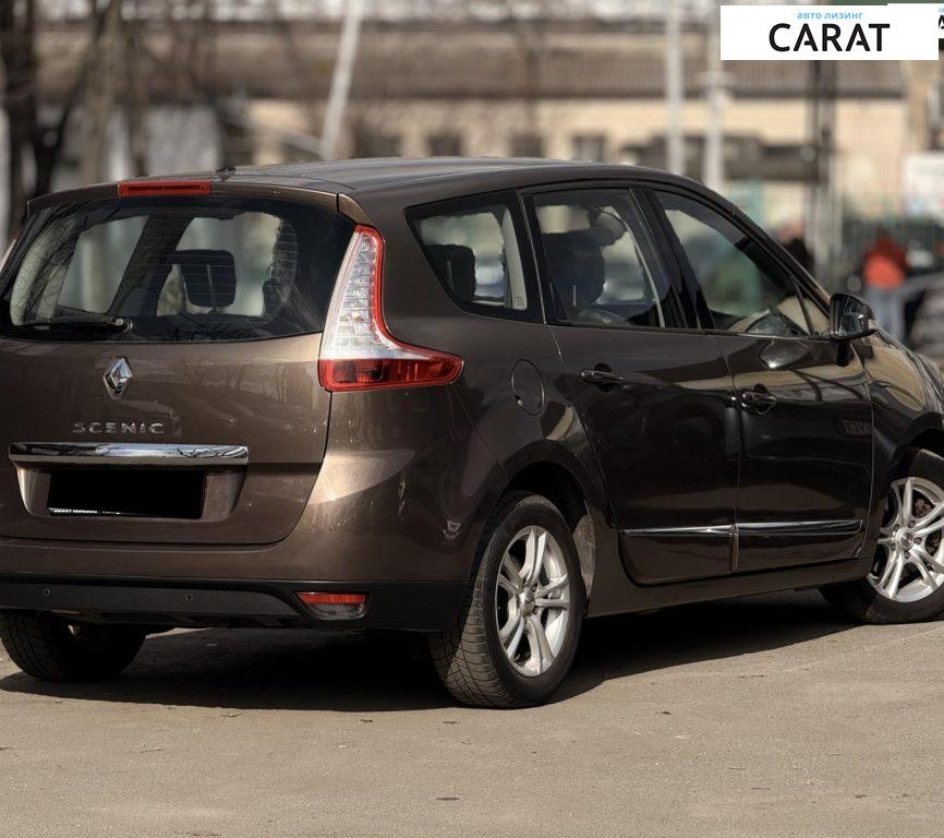 Renault Grand Scenic 2013