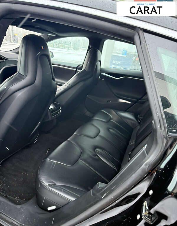 Tesla Model S 2015