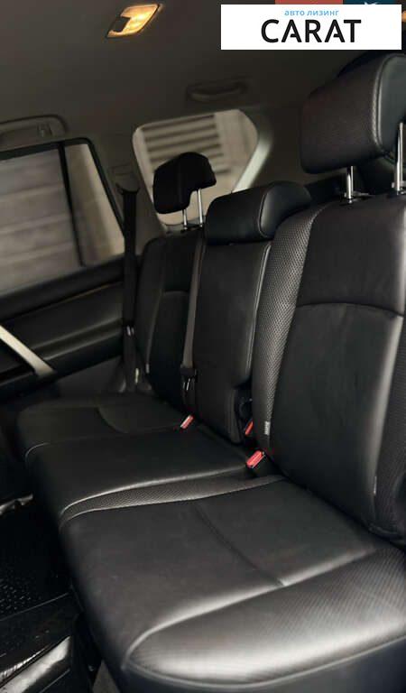 Toyota Land Cruiser Prado 2013