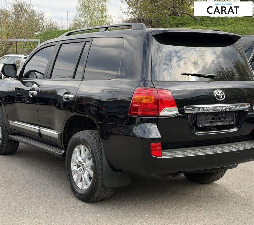 Toyota Land Cruiser 2012