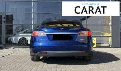 Tesla Model S 2015