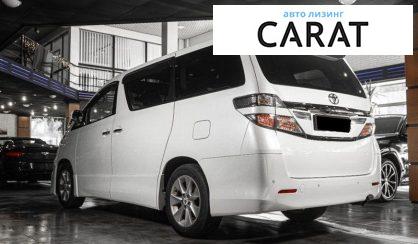 Toyota Vellfire 2013