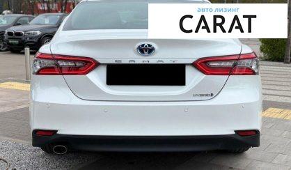 Toyota Camry 2021
