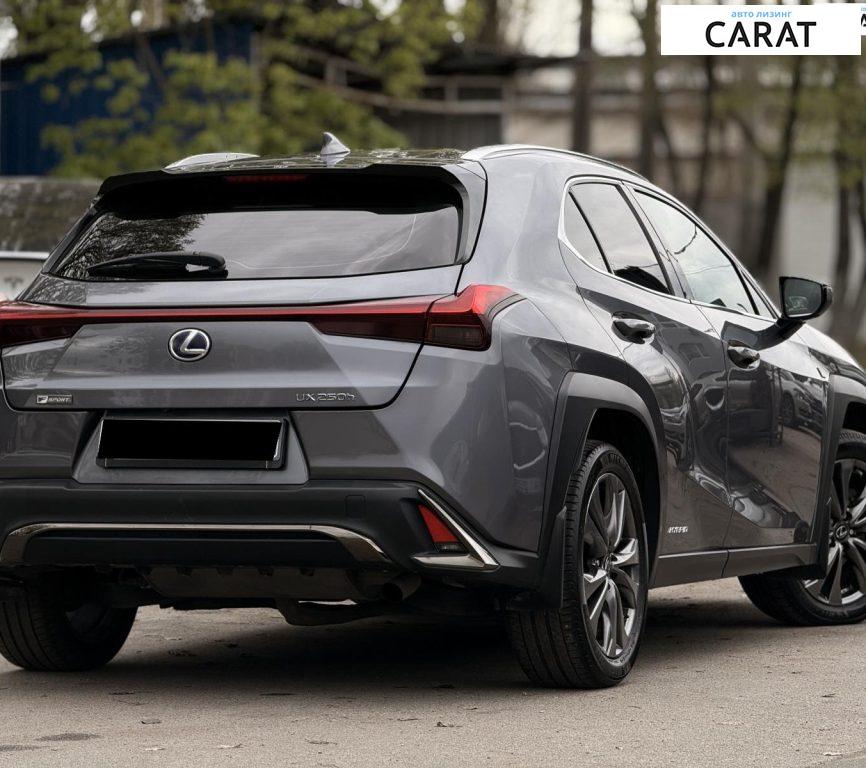 Lexus UX 2019