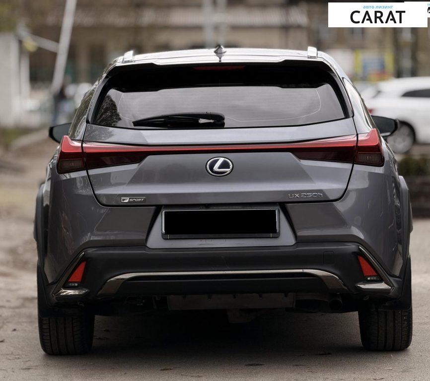 Lexus UX 2019