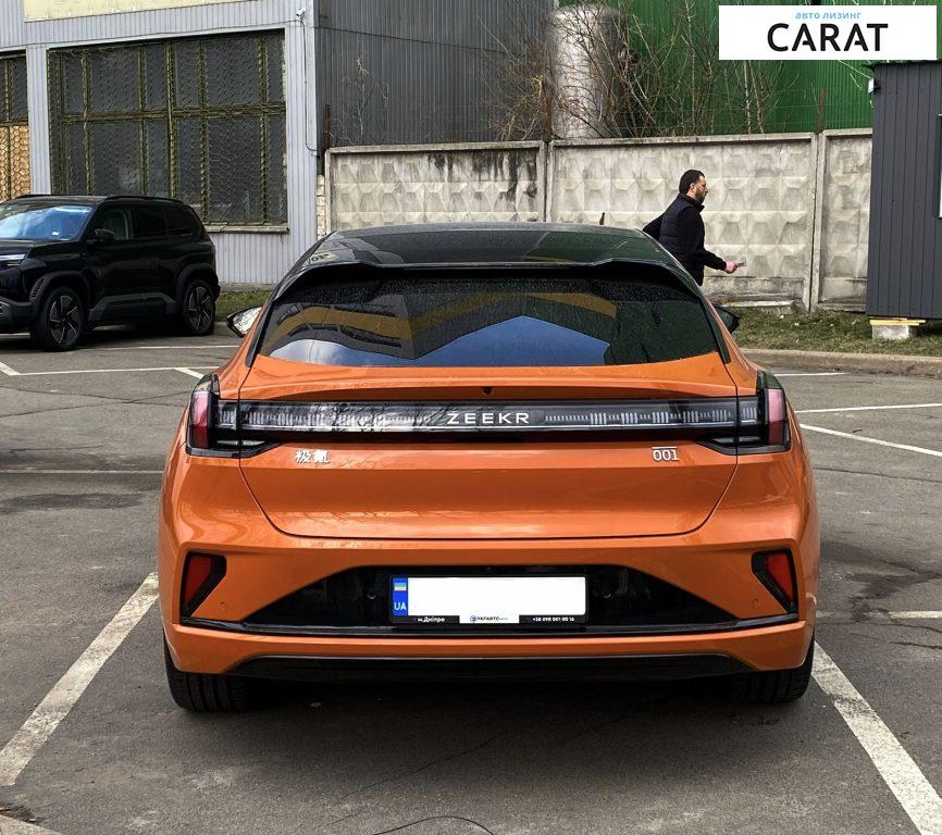 Zeekr 001 2024