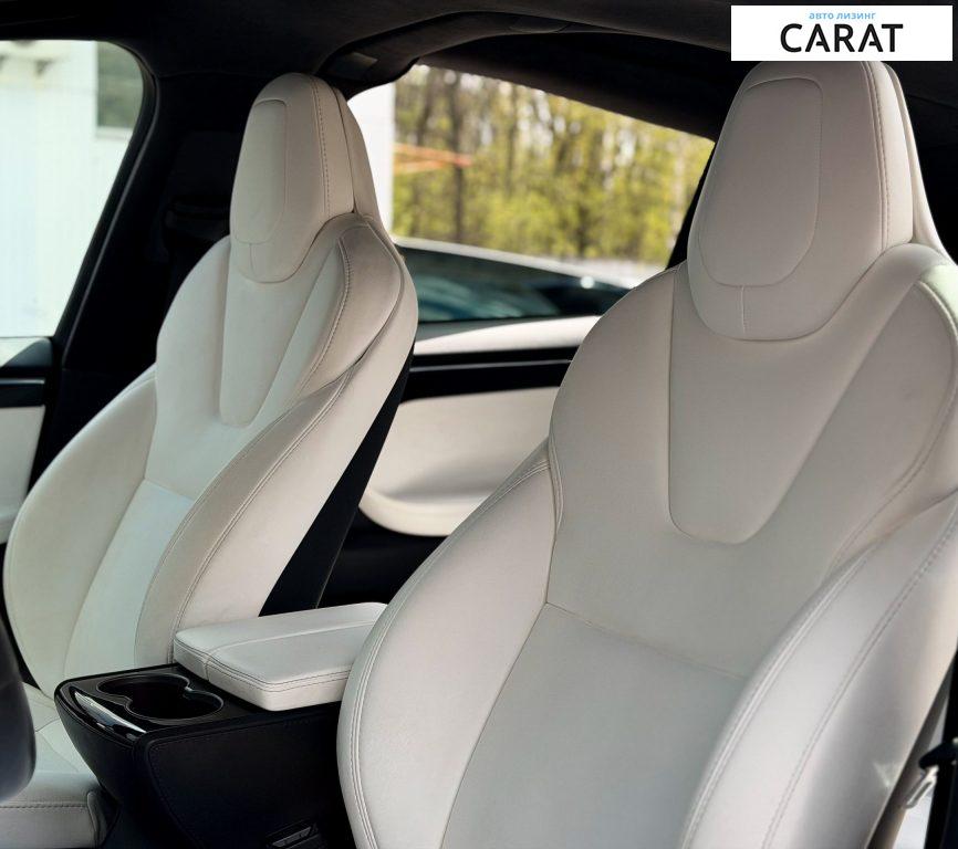 Tesla Model X 2019