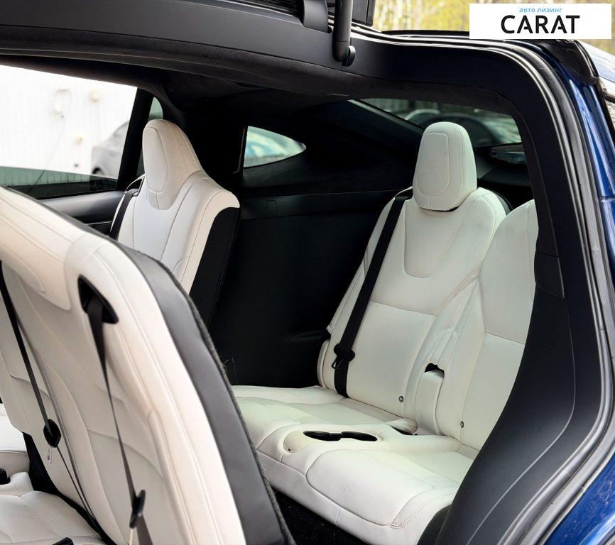 Tesla Model X 2019