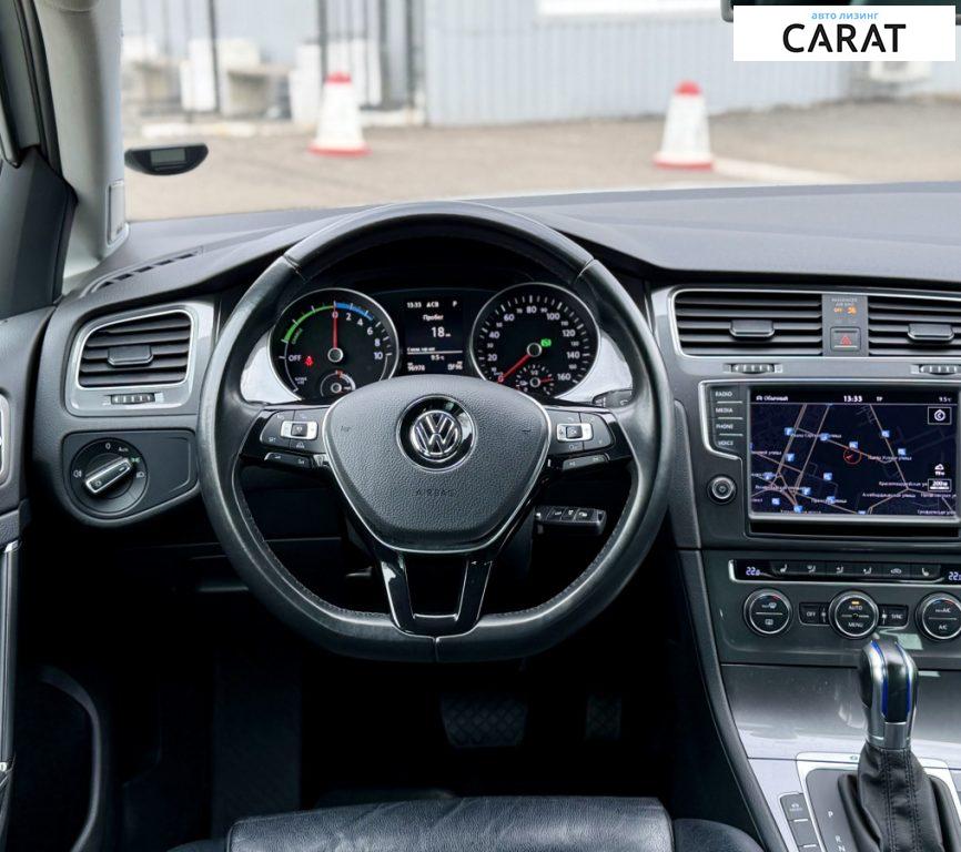 Volkswagen e-Golf 2015