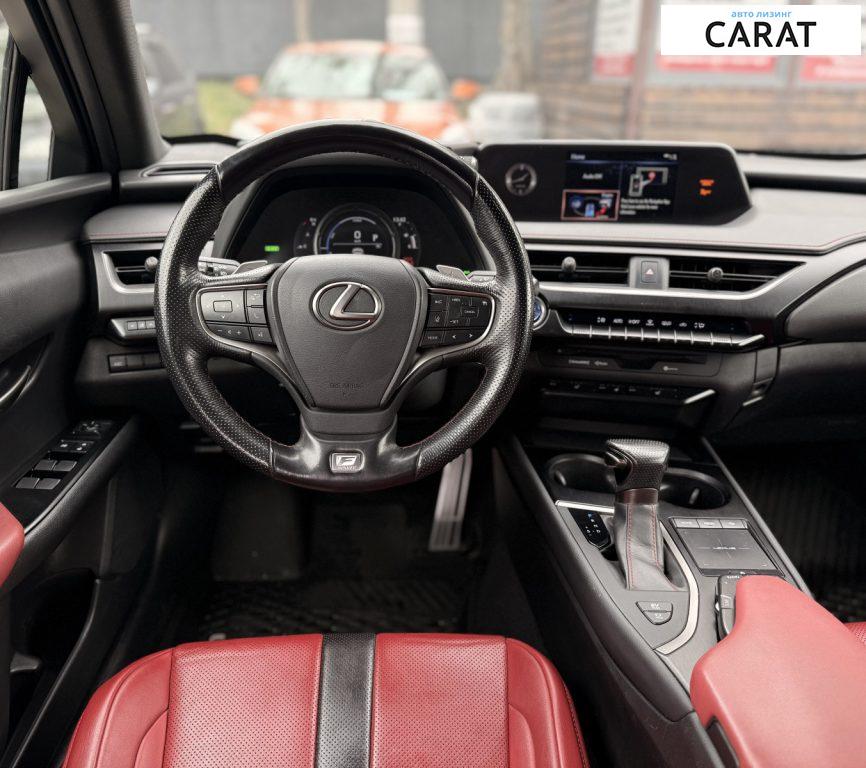 Lexus UX 2019