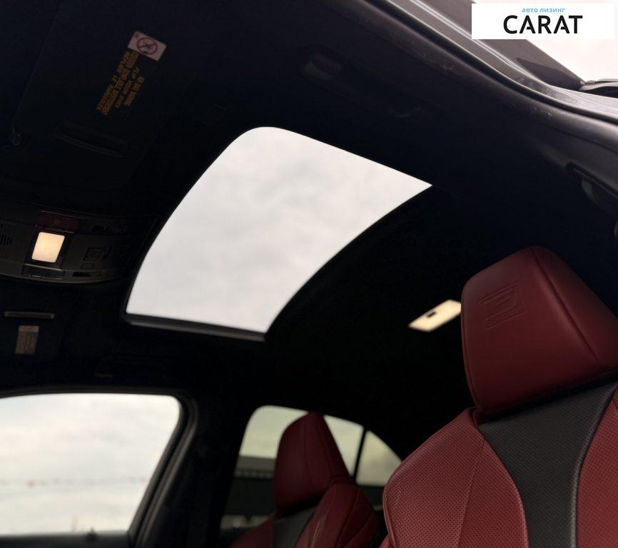 Lexus UX 2019