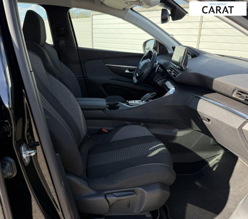 Peugeot 5008 2021