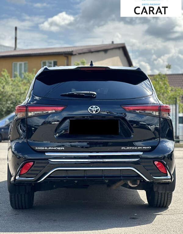 Toyota Highlander 2021