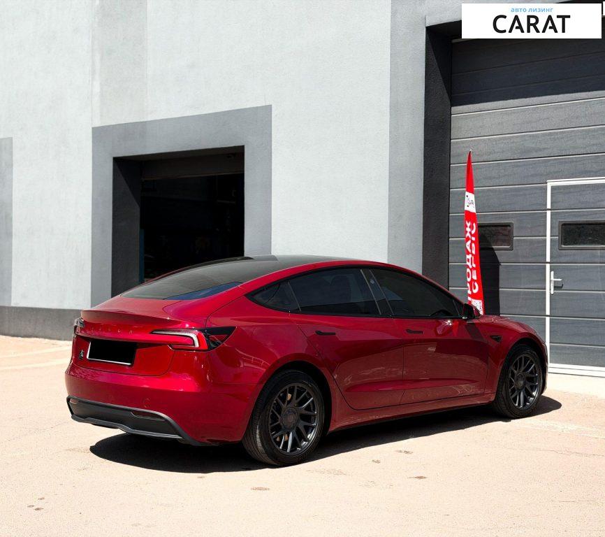 Tesla Model 3 2024