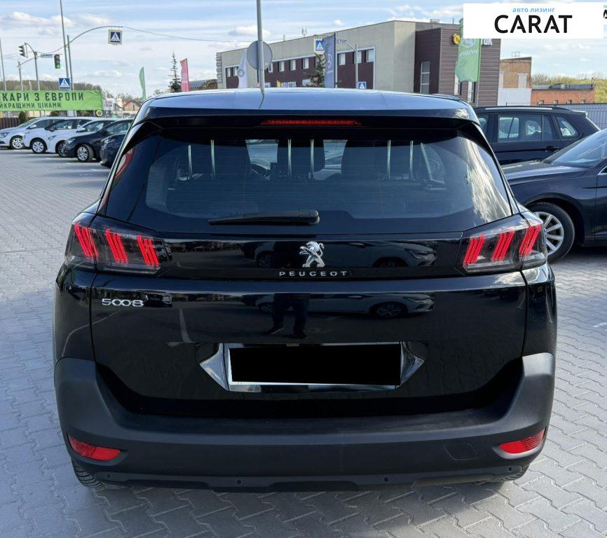 Peugeot 5008 2021