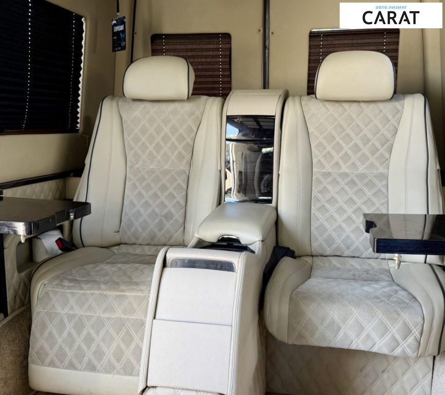 Mercedes-Benz Sprinter 2011