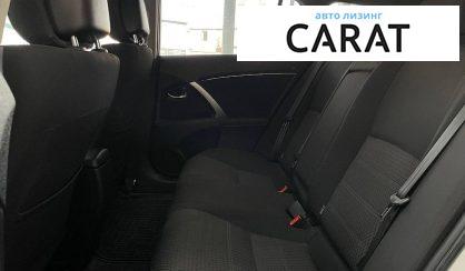 Toyota Avensis 2015