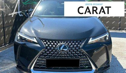 Lexus UX 2025