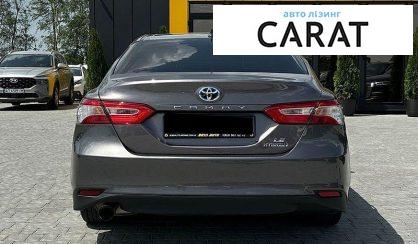 Toyota Camry 2019