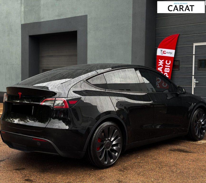 Tesla Model Y 2024