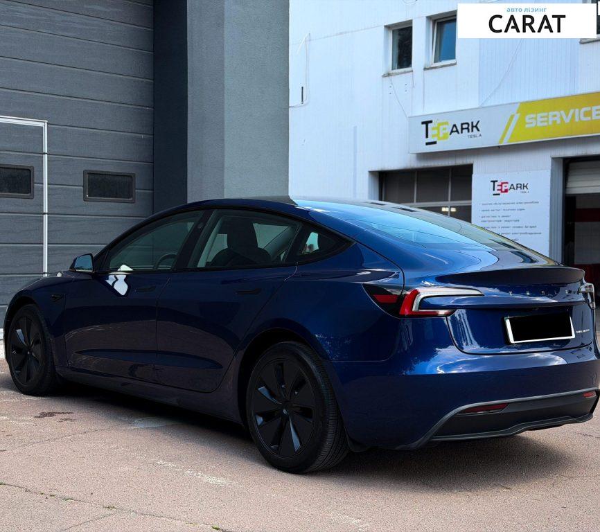 Tesla Model 3 2024