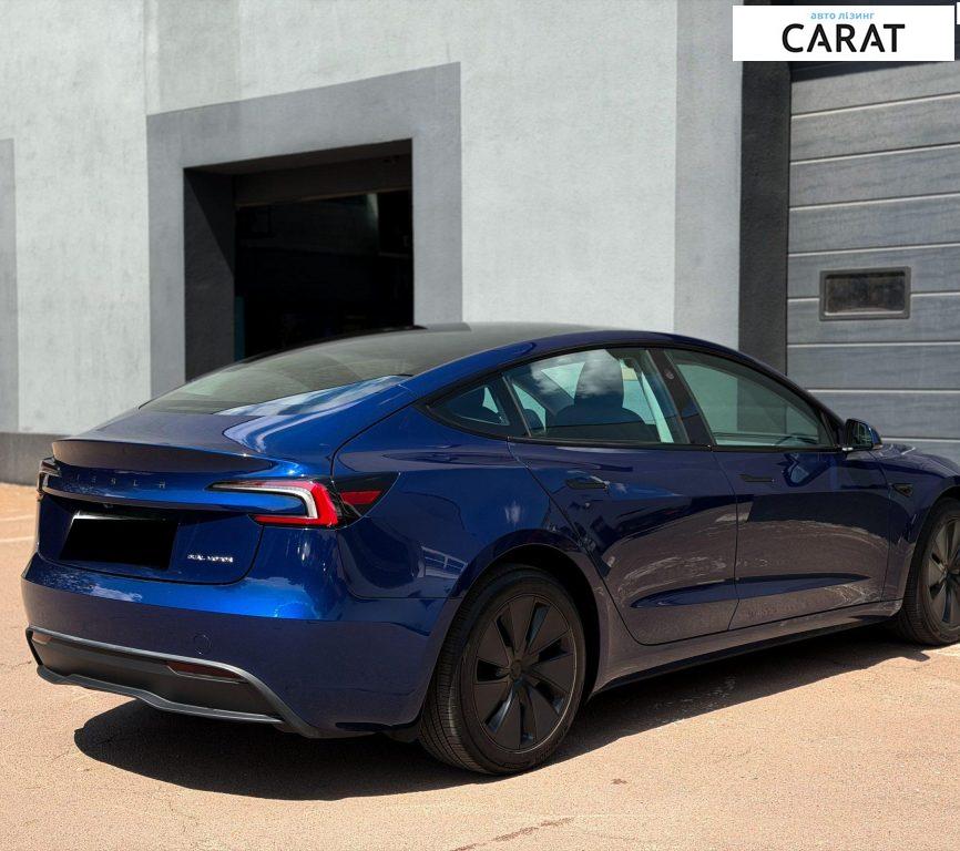 Tesla Model 3 2024