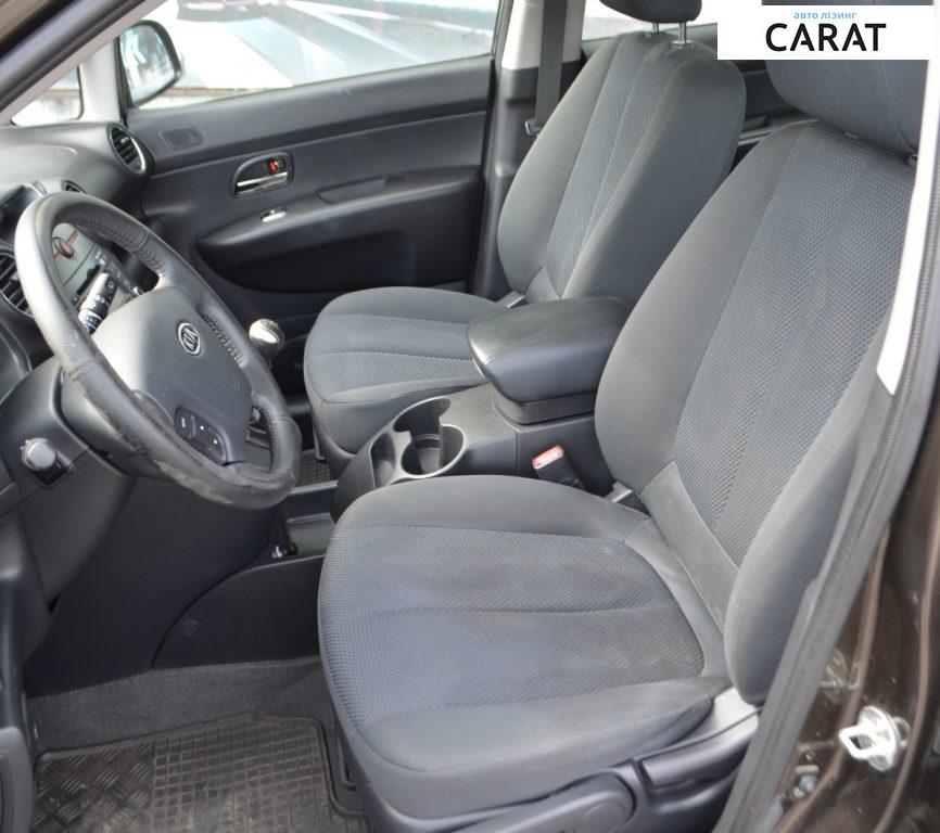 Kia Carens 2011