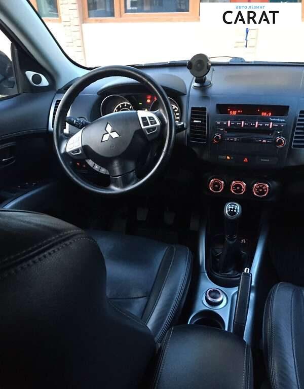 Mitsubishi Outlander 2010