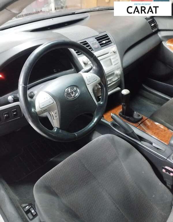 Toyota Camry 2010