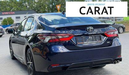 Toyota Camry 2021