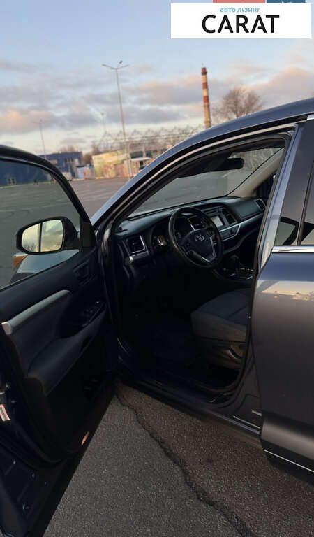 Toyota Highlander 2015