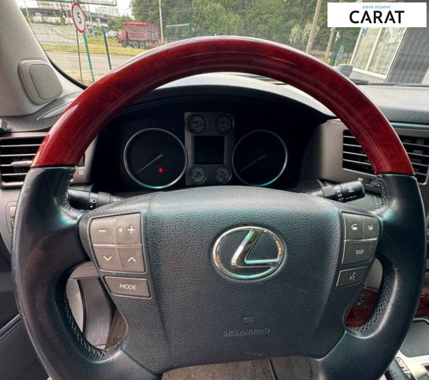 Lexus LX 2008