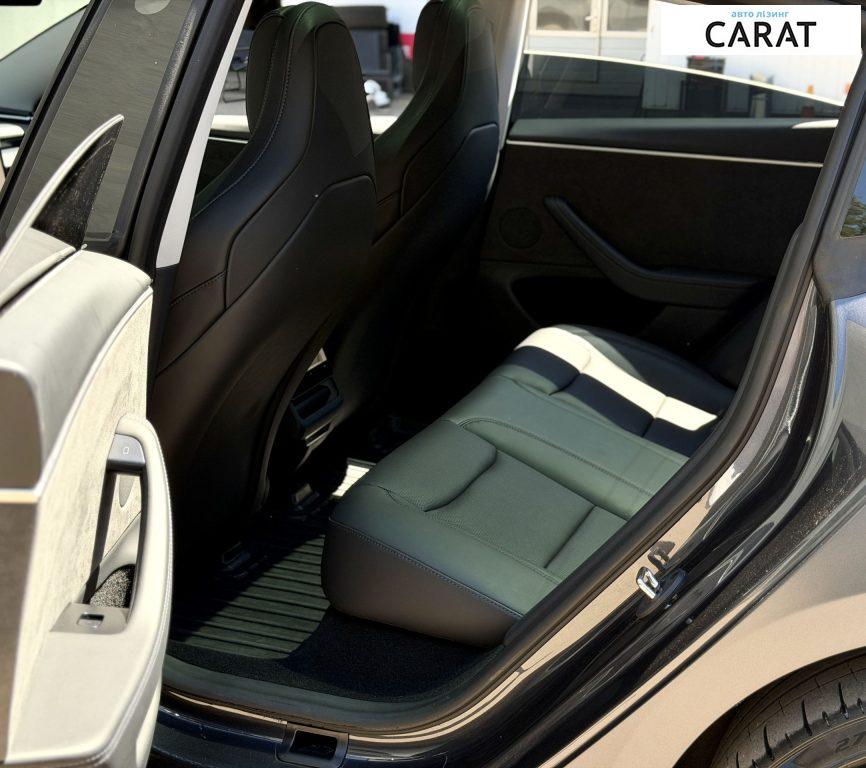 Tesla Model 3 2024