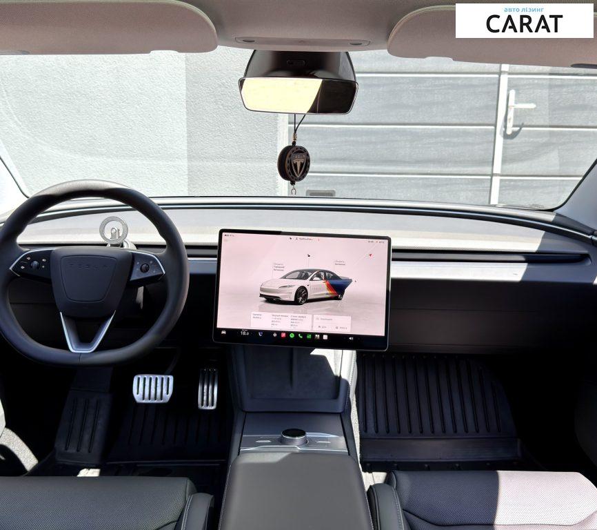 Tesla Model 3 2024
