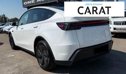 Tesla Model Y 2025