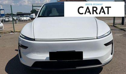 Tesla Model Y 2025