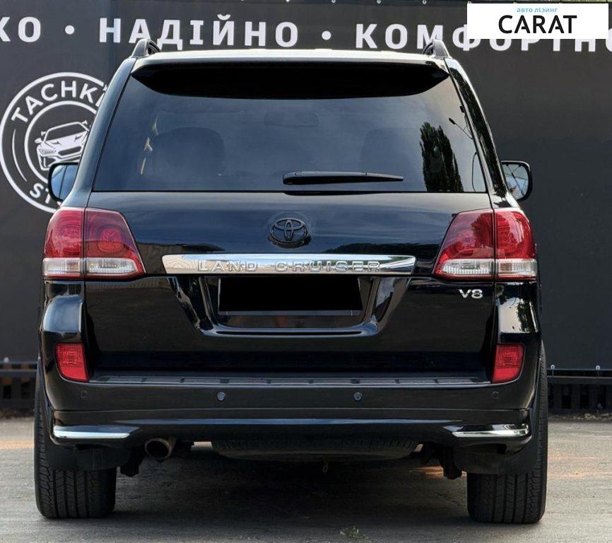 Toyota Land Cruiser 2010