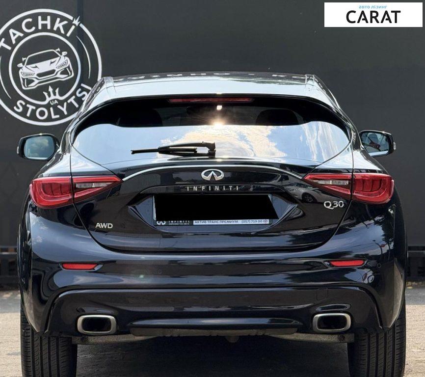 Infiniti Q30 2017