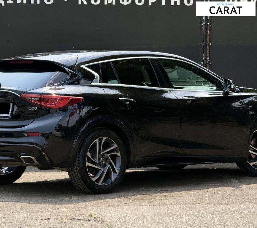 Infiniti Q30 2017