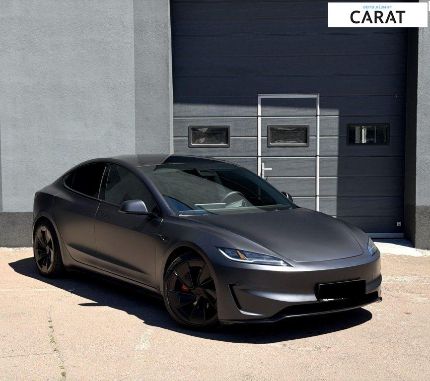 Tesla Model 3 2024