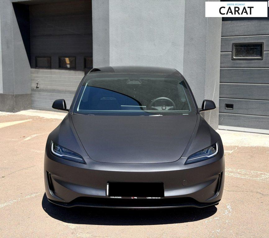 Tesla Model 3 2024