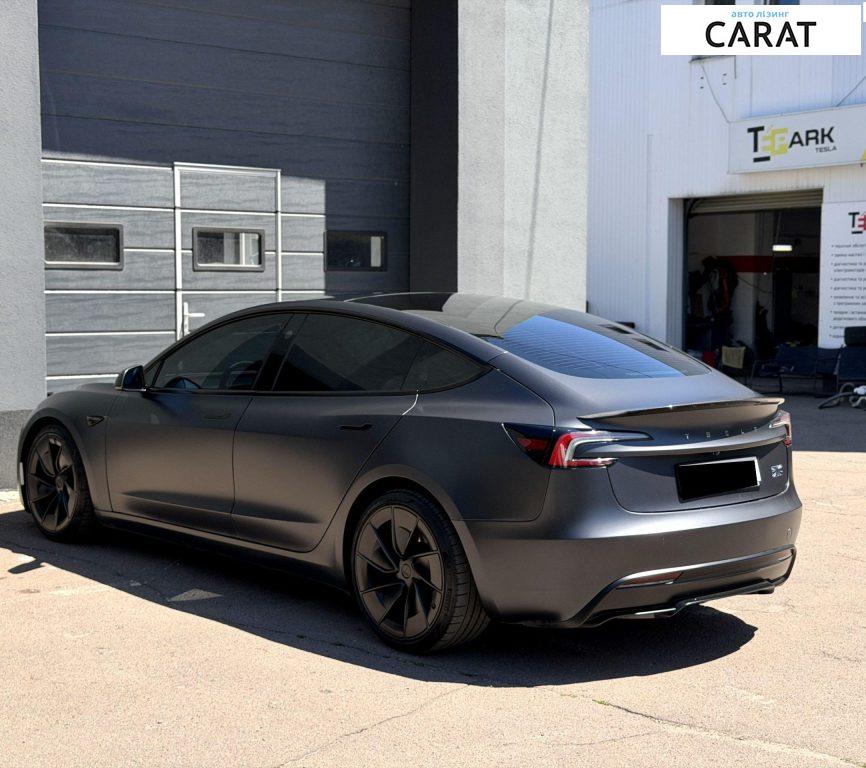 Tesla Model 3 2024