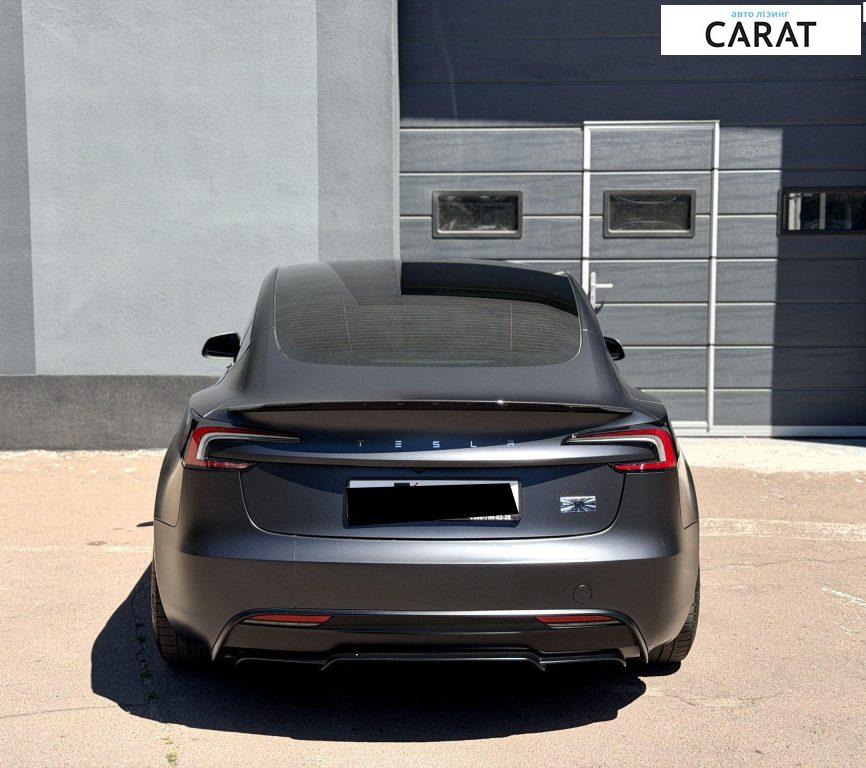 Tesla Model 3 2024