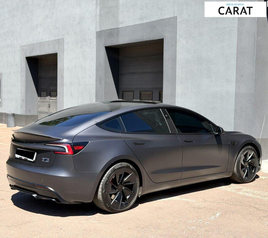 Tesla Model 3 2024